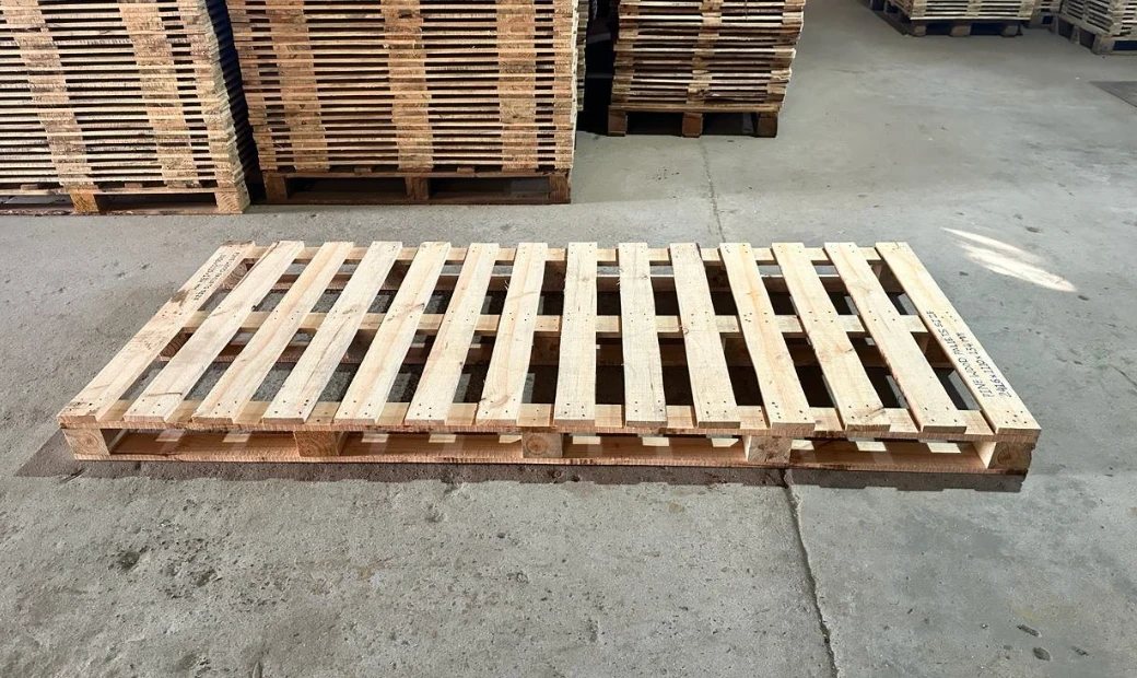 Wooden solar pallet for stacking solar panels — Erawat Enterprise, Gujarat